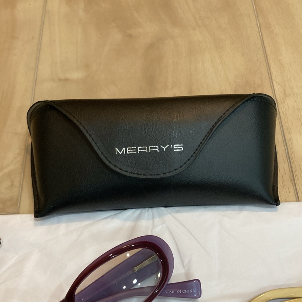 Glasses Bundle - image 4